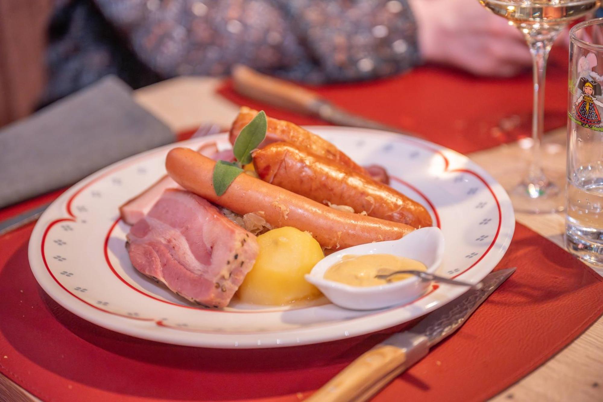 Hotel Colmar Vignes Эгишем Экстерьер фото