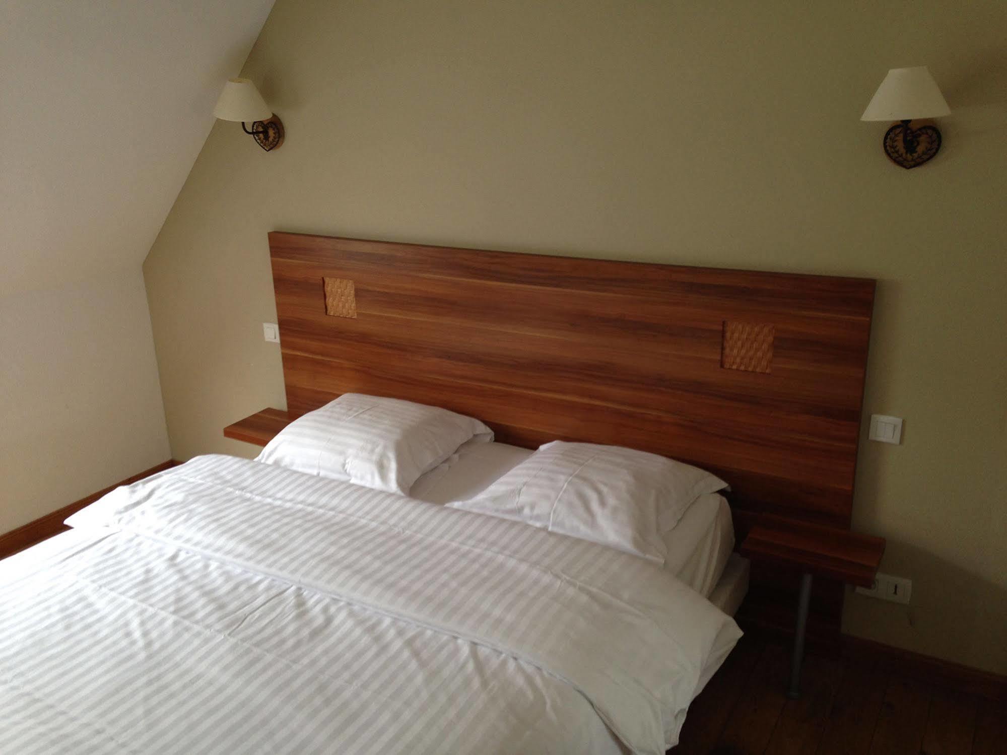 Hotel Colmar Vignes Эгишем Экстерьер фото